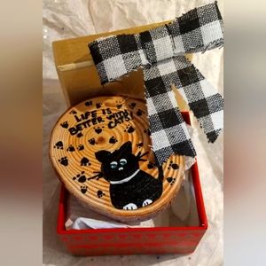 HANDPAINTED WOODSLICE RUSTIC ORNAMENT BLACK CAT